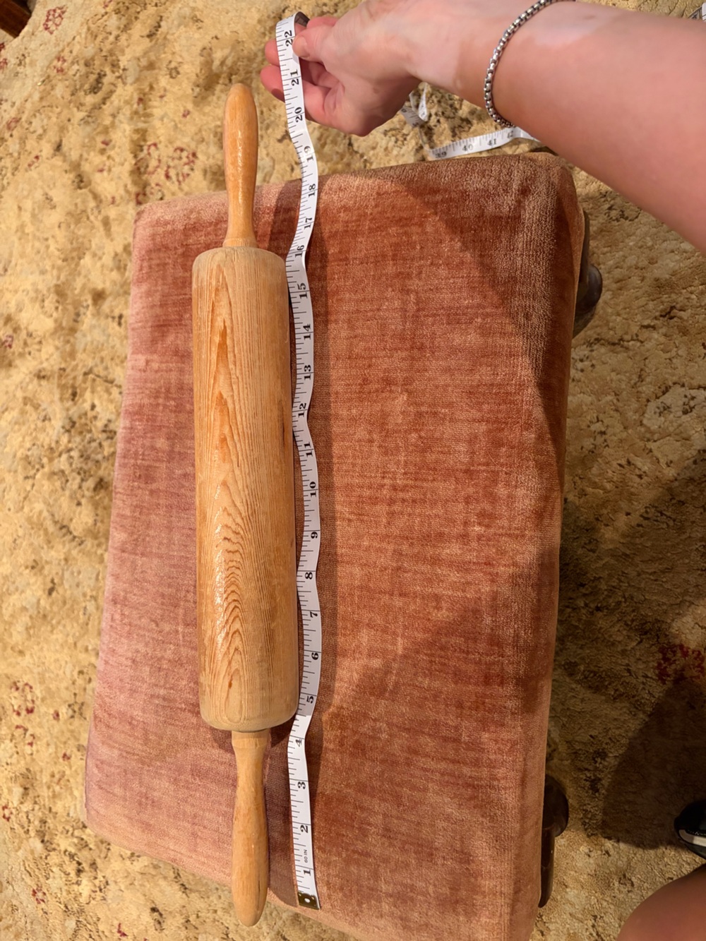 Vintage Classic Wooden Rolling Pin in Natural Wood